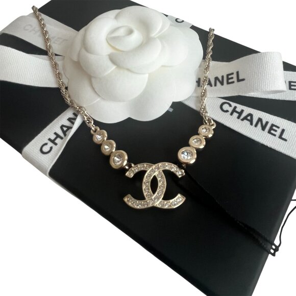 Authentic Chanel CC Logo Strass Crystal Necklace 25S - Picture 2 of 5